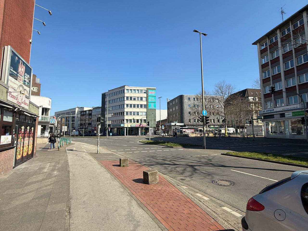Straßenansicht