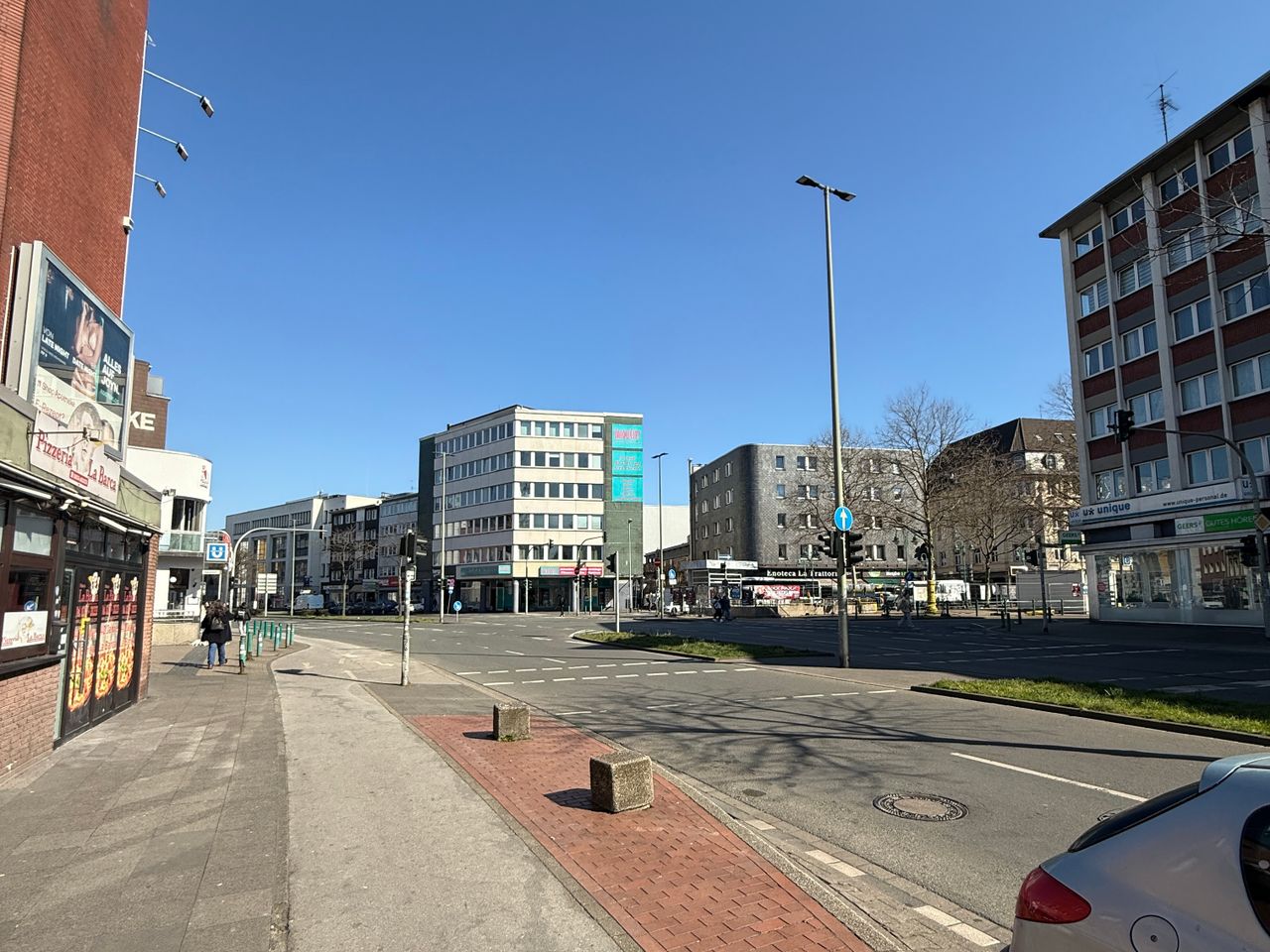 Straßenansicht